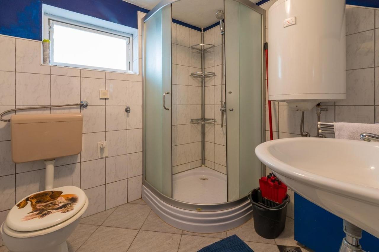 Apartment in Crikvenica 5611 Sopaljska Esterno foto